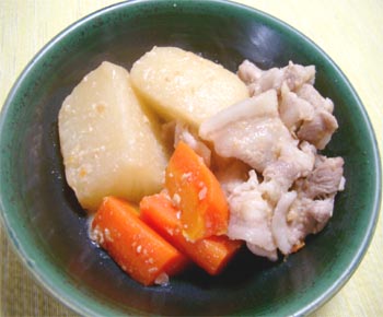 豚バラ肉と根菜味噌煮